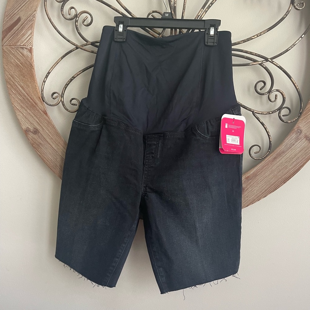 NWT Isabel Maternity Bermuda Shorts
